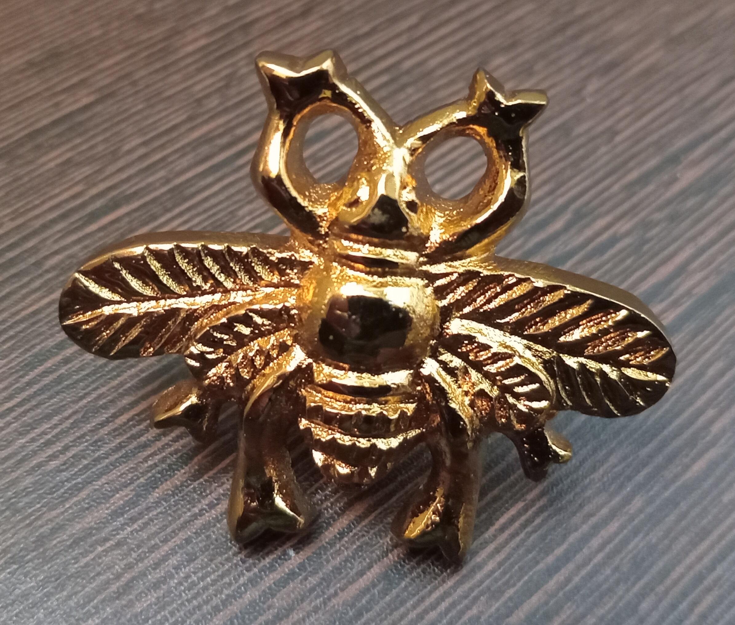 Golden brass Bee Cupboard Door Handles, Animal Drawer Pulls | Gold metal Cabinet Door Knobs
