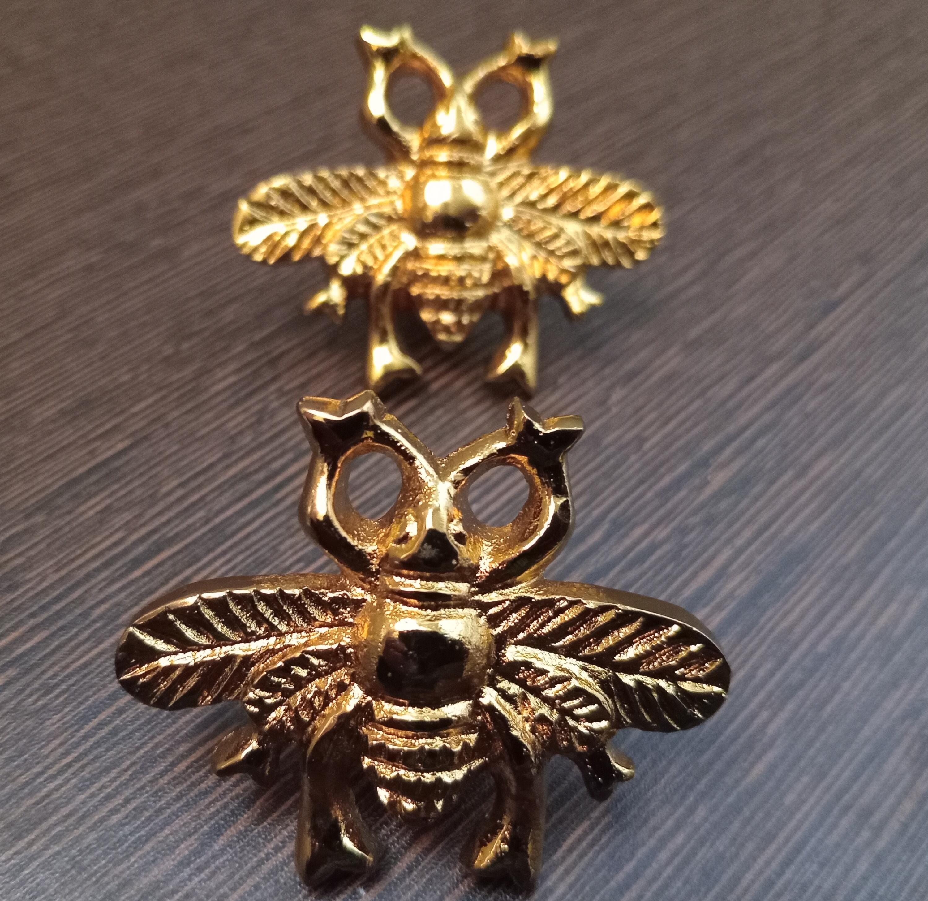 Golden brass Bee Cupboard Door Handles, Animal Drawer Pulls | Gold metal Cabinet Door Knobs